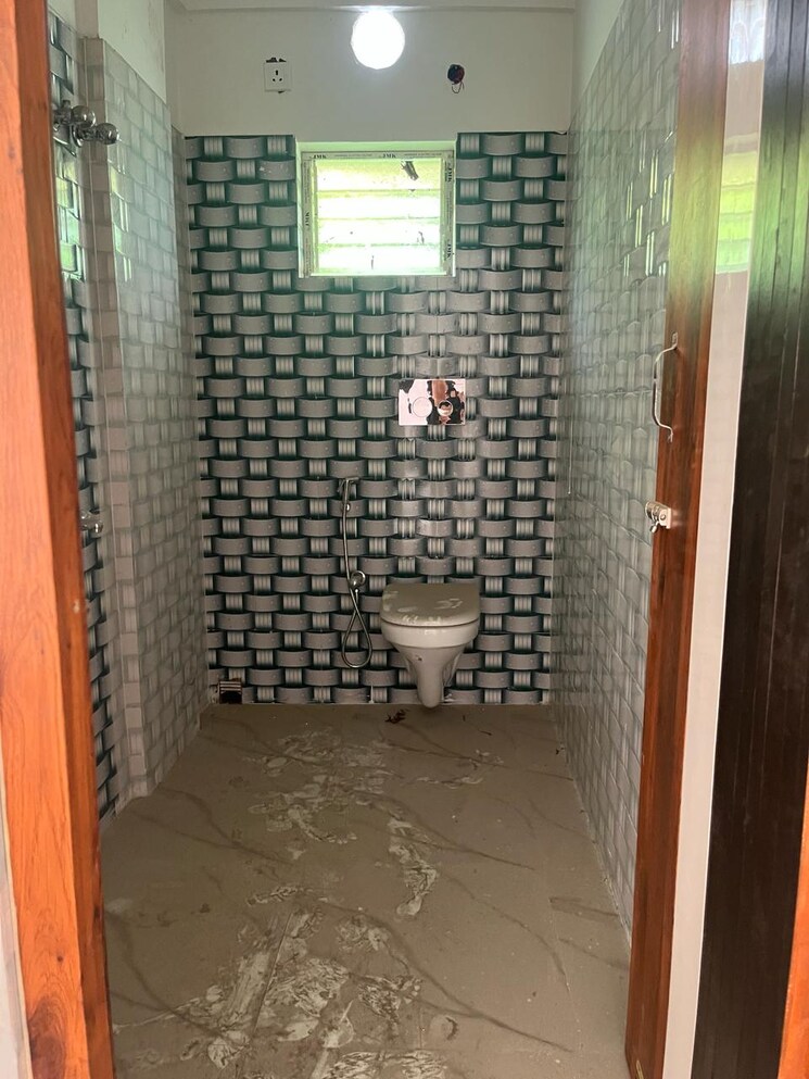 Bathroom, bangur 3 Bedroom 1114 Sq.Ft. Apartment In Bangur Kolkata 8645013