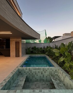 3 BHK Builder Floor – Exterior View View at Sector 33 - for Sale