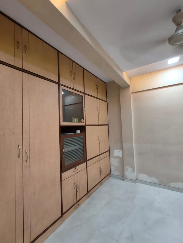 Room, tembhi naka 1 Bedroom 350 Sq.Ft. Apartment In Tembhi Naka Thane 8645077