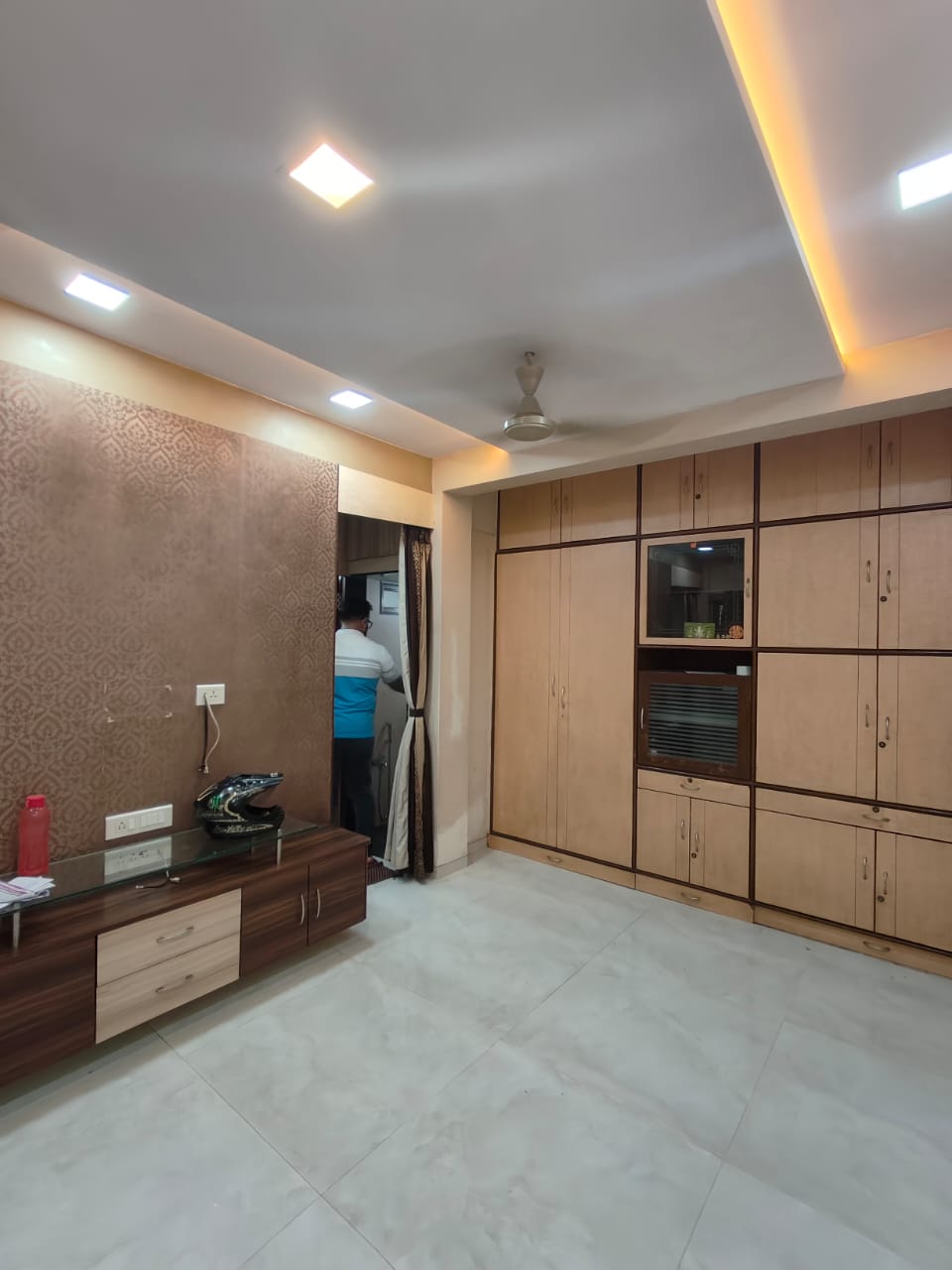 1 BHK Apartment For Rent in Om Kalptaru 