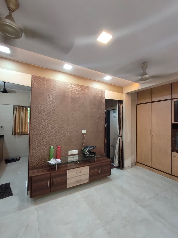 Room, tembhi naka 1 Bedroom 350 Sq.Ft. Apartment In Tembhi Naka Thane 8645077