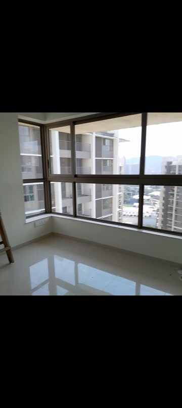 Kitchen in 2 BHK Apartment at Kalpataru Paramount, Kapur Bawdi – for Rent