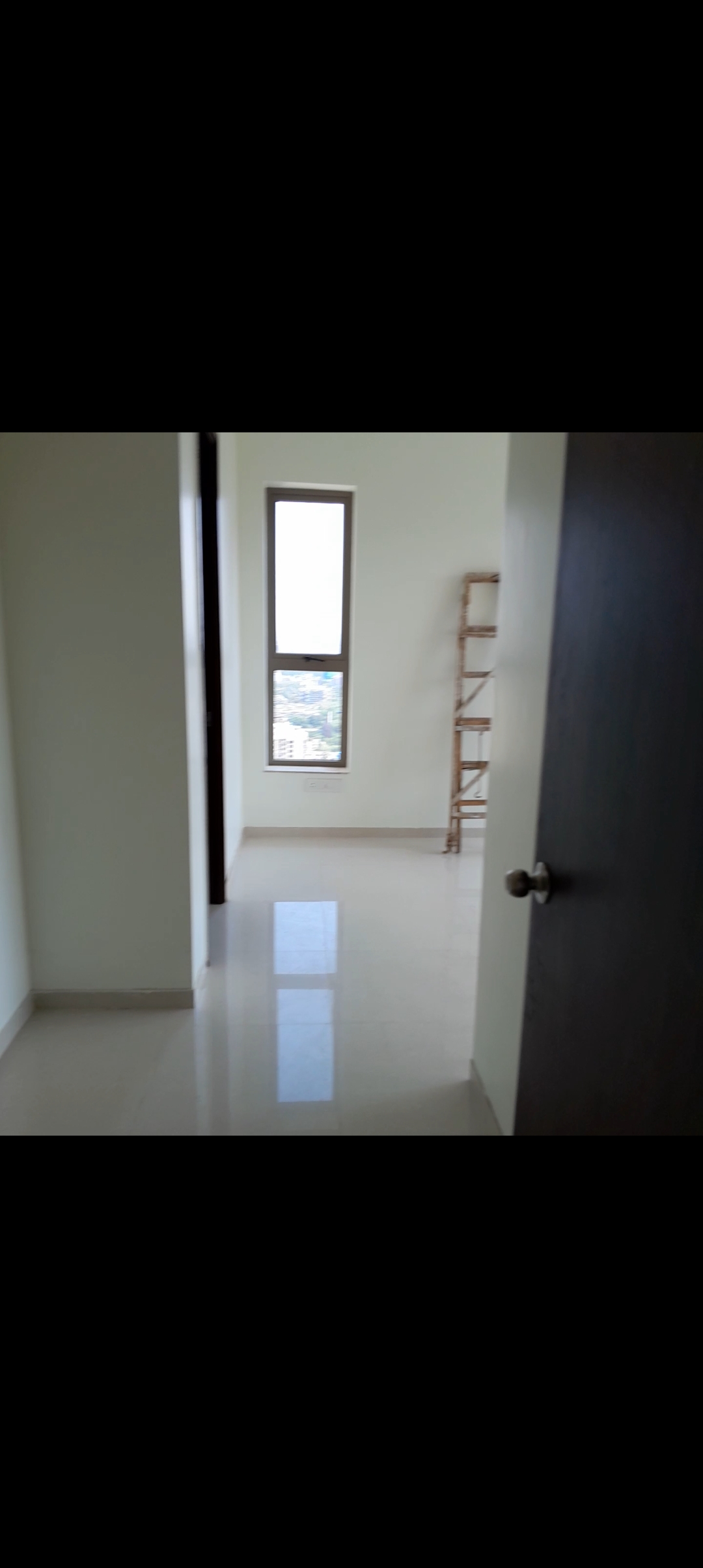 2 BHK Apartment For Rent in Kalpataru Paramount