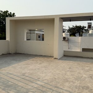 Room in 5 BHK Villa at Sainikpuri – for Sale