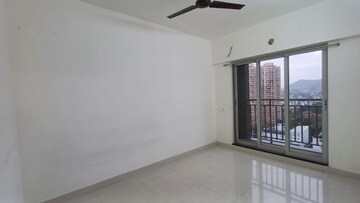 2 BHK Apartment For Rent in Ashar Metro Towers, Vartak Nagar