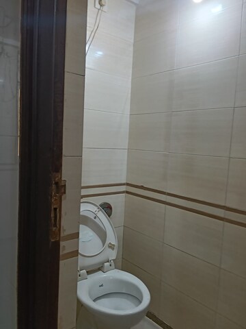 Bathroom in 2 BHK Apartment at Nilgiri Upvan CHS, Gawand Baug – for Rent