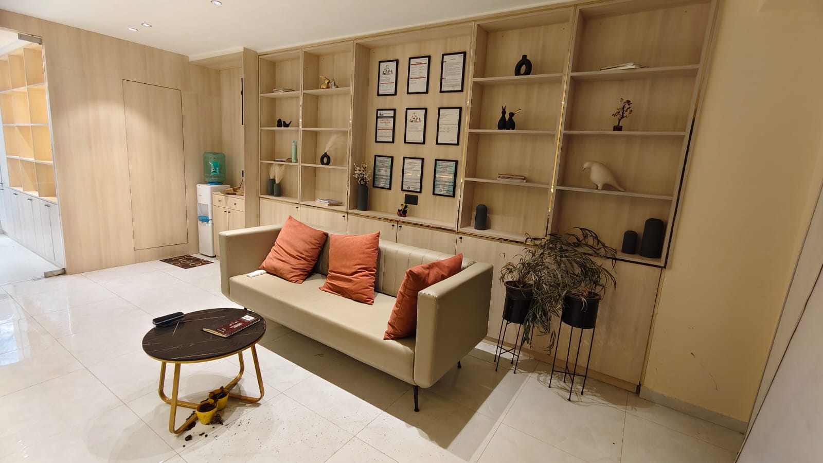 Office Space For Rent in Pahel Lakeview