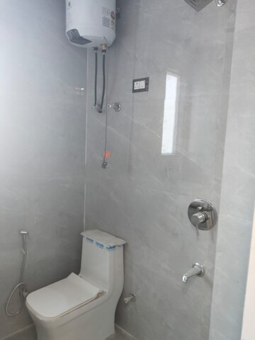 Bathroom in 1 RK Builder Floor at Sector 56 – for Rent