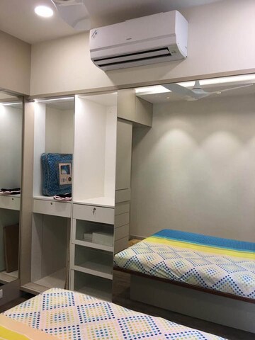 Bedroom in 1 BHK Apartment at Lodha Amara, Kolshet Road – for Rent