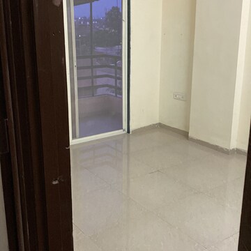 Room in 4 BHK Apartment at Nipania – for Rent