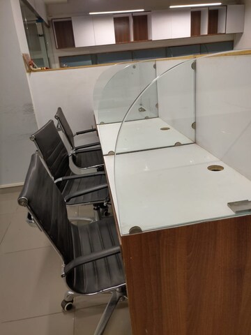  Office Space For Rent in Thaltej