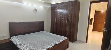 Bedroom in 1 BHK Builder Floor at Sector 43 – for Rent