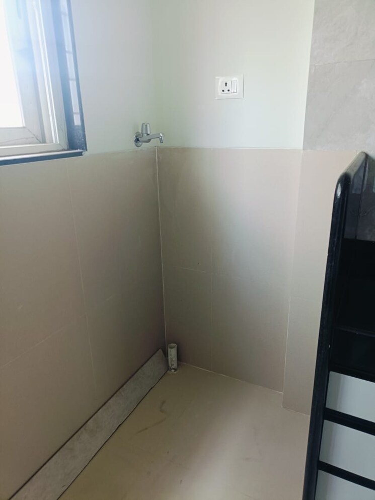 Bathroom, shivtara-garden-apartment 2 Bedroom 1033 Sq.Ft. Apartment In Kothrud Pune 8645530