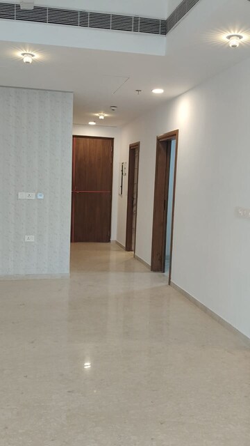 Room in 3 BHK Apartment at Puri Diplomatic Residences, Sector 111 – for Rent