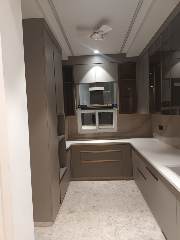 Kitchen, ashoka niketan 3 Bedroom 183 Sq.Yd. Builder Floor In Ashoka Niketan Delhi 8645762