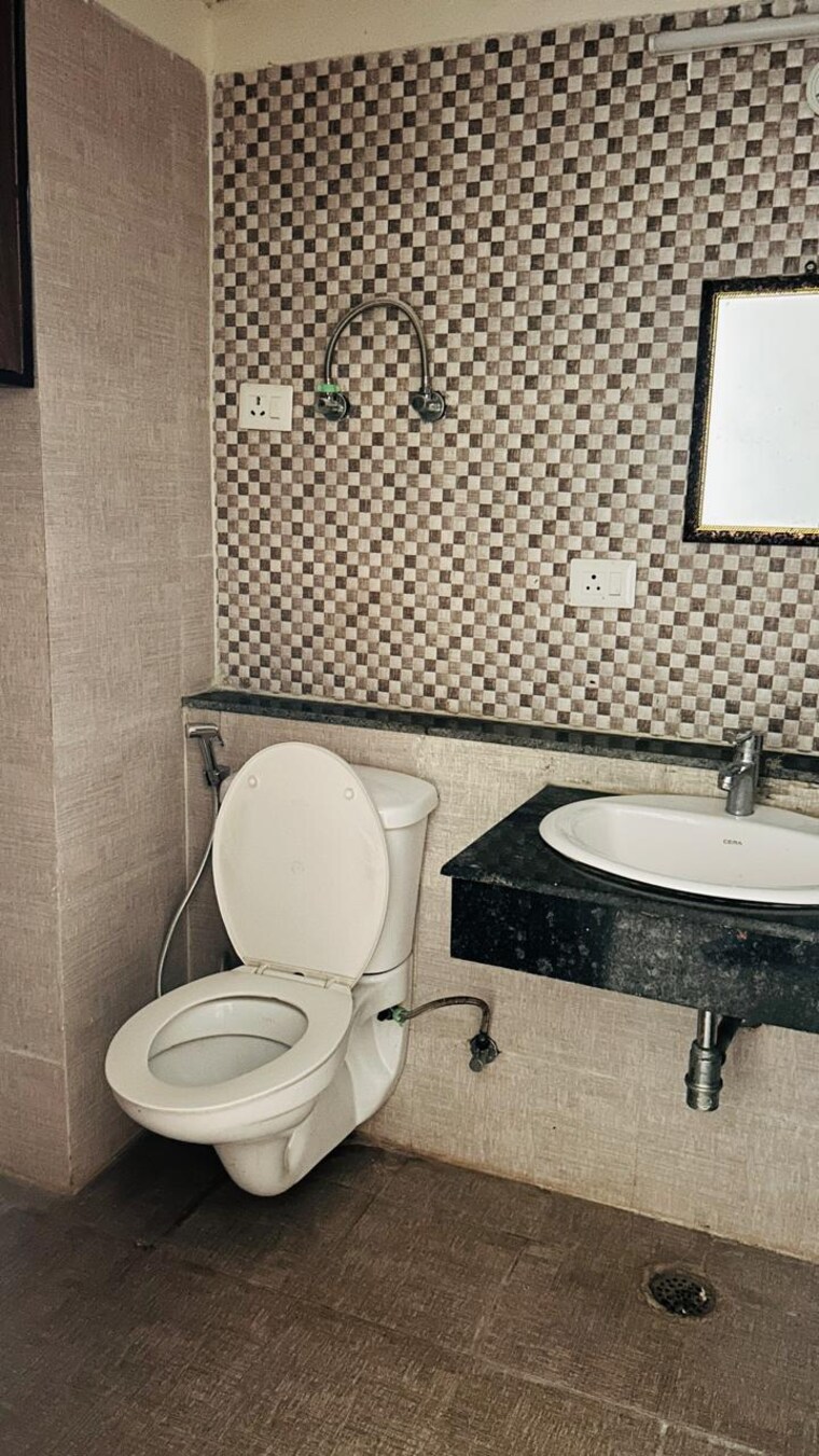 Bathroom, omkar-royal-nest 2 Bedroom 1095 Sq.Ft. Apartment In Tech Zone 4 Greater Noida Greater Noida 8645655
