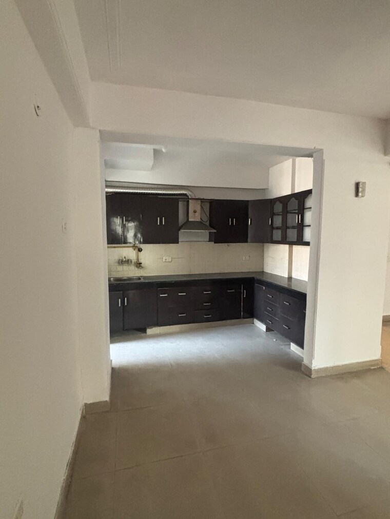 Kitchen, mahagun-mosaic-phase-2 2 Bedroom 1050 Sq.Ft. Apartment In Vaishali Sector 2 Ghaziabad 8645692