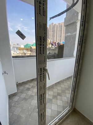 Balcony in 2 BHK Apartment at Mahagun Mosaic Phase 2, Vaishali Sector 2 – for Sale