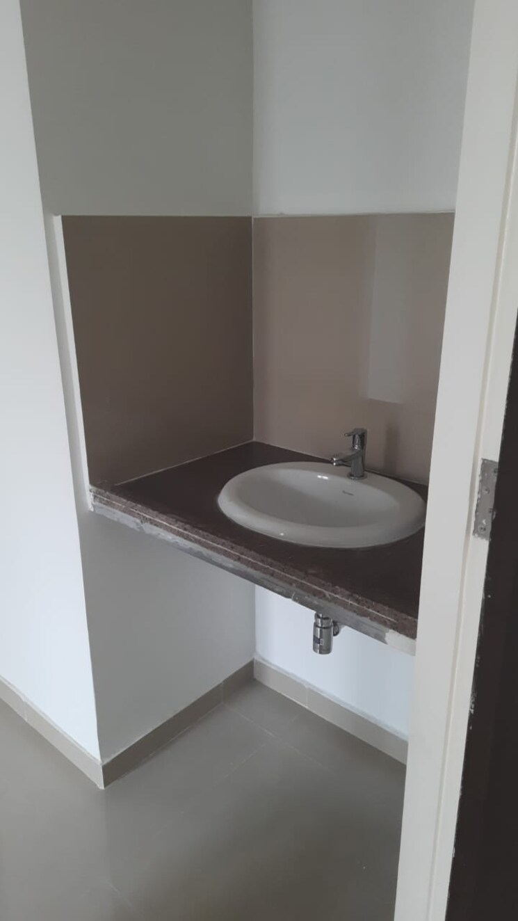 Bathroom, puranik-aarambh 1 Bedroom 361 Sq.Ft. Apartment In Ghodbunder Road Thane 8645680