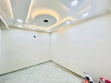 Furnished Amenities in 3 BHK Builder Floor at Green Fields Colony – for Sale
