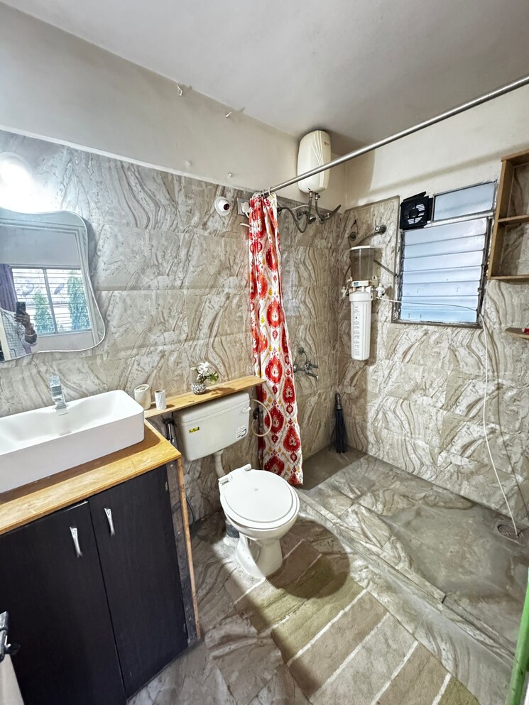 Bathroom, ats-kocoon 3 Bedroom 1750 Sq.Ft. Apartment In Sector 109 Gurgaon 8645742