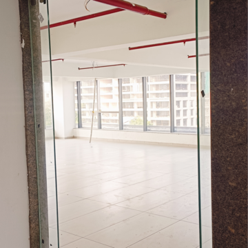 Room in  Office Space at Vaishnodevi Circle – for Rent