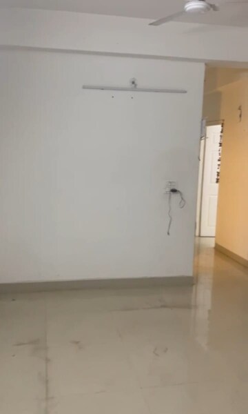 2 BHK Apartment For Rent in Migsun Ultimo, Omicron Iii Greater Noida