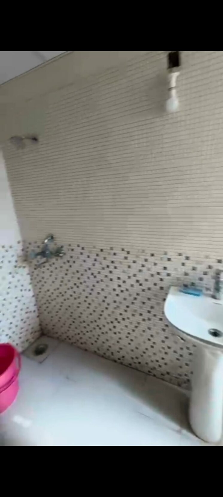 Bathroom, proview-officer-city 2 Bedroom 980 Sq.Ft. Apartment In Raj Nagar Extension Ghaziabad 8645798