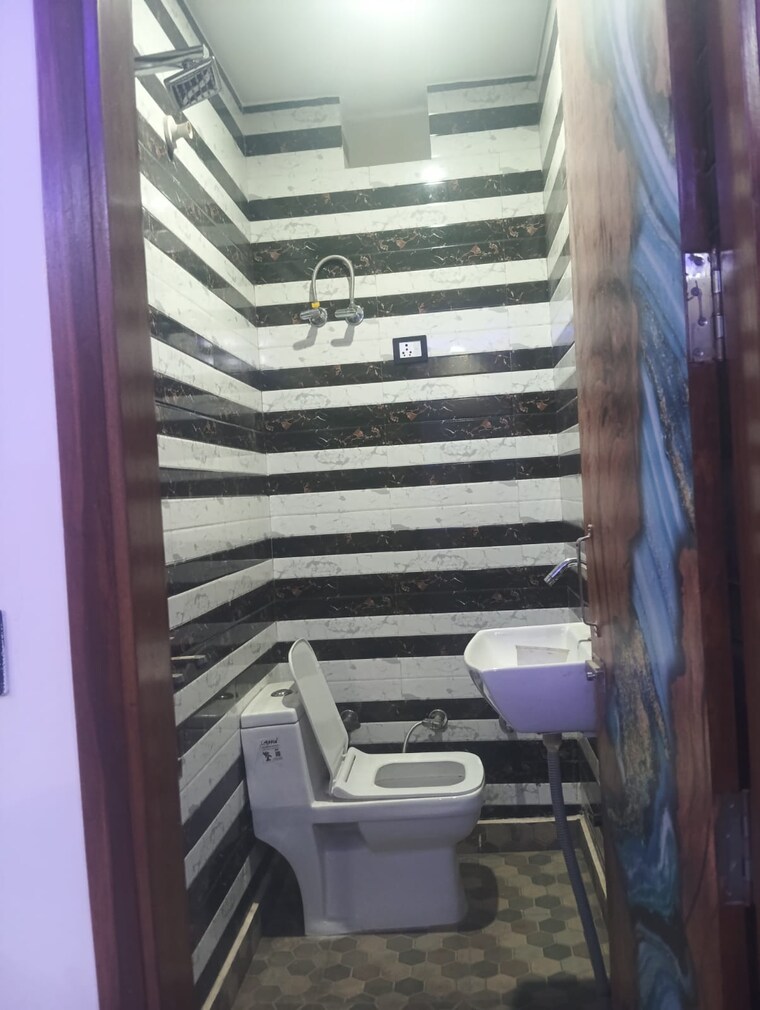 undefined, rohini sector 25 2 Bedroom 700 Sq.Ft. Builder Floor In Rohini Sector 25 Delhi 8645818