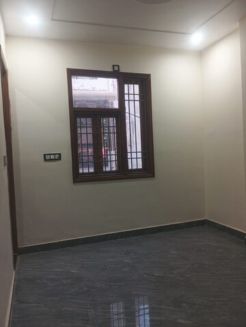 Room in 2 BHK Builder Floor at Rohini Sector 25 – for Sale