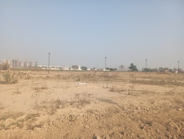  Plot For Sale in Wave City, Wave City