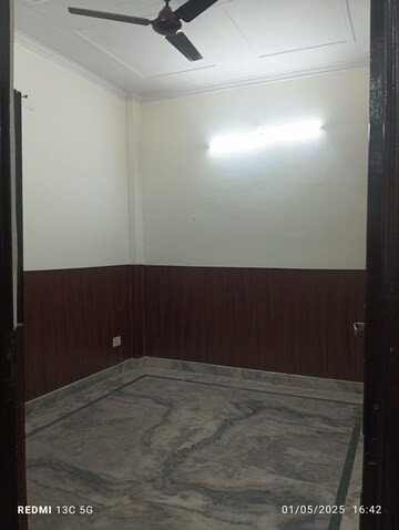 2 BHK Builder Floor For Rent in Rohini Sector 25