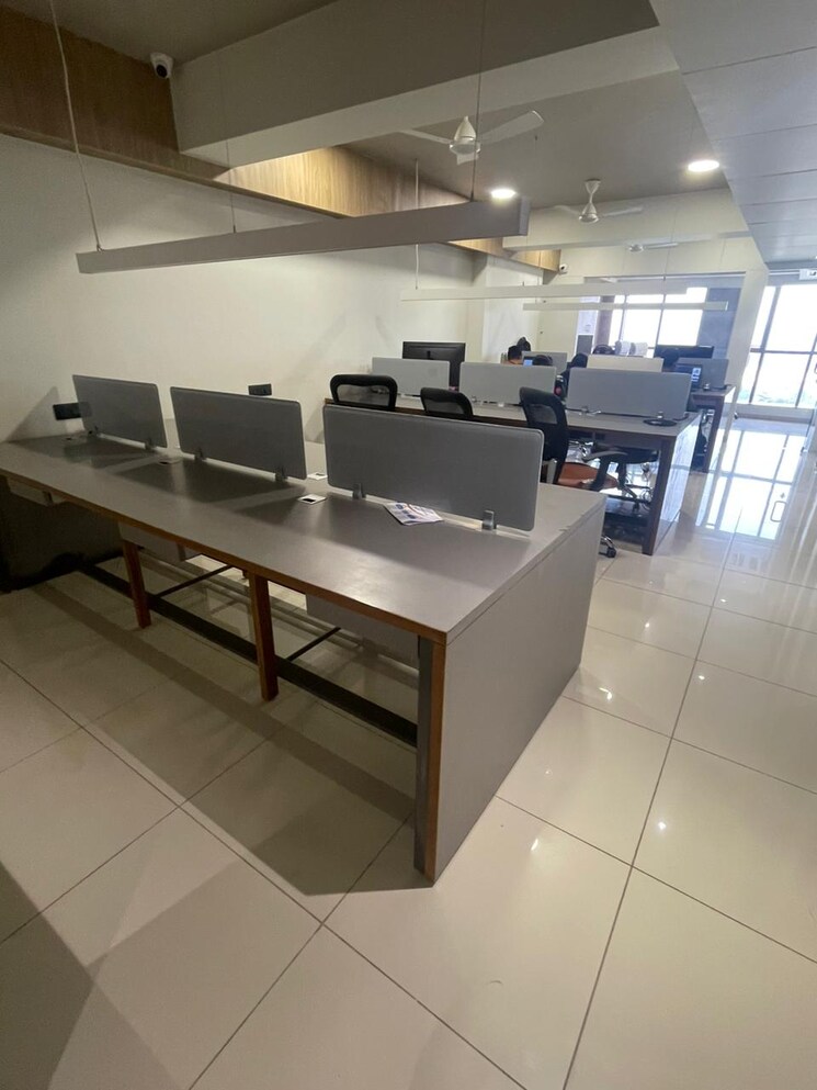 Team Area, shilp-epitome Commercial Office Space 1871 Sq.Ft. In Bodakdev Ahmedabad 8645868