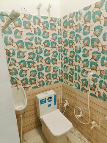 Washroom in  Warehouse at Khatipura – for Rent