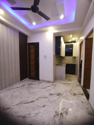 Furnished Amenities in 2 BHK Builder Floor at Uttam Nagar West – for Sale