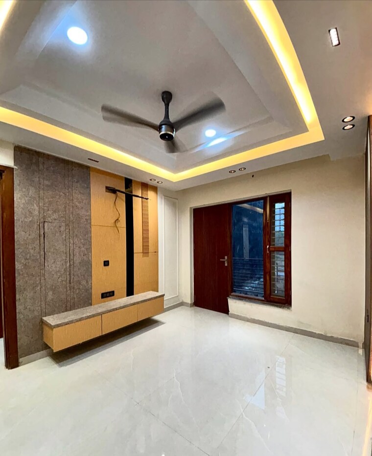 Room, bptp-park-central 3 Bedroom 1687 Sq.Ft. Builder Floor In Sector 85 Faridabad 8645982