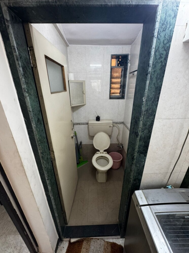 Bathroom, lok-shilp 1 Bedroom 570 Sq.Ft. Apartment In Vashi Sector 17 Navi Mumbai 8645973