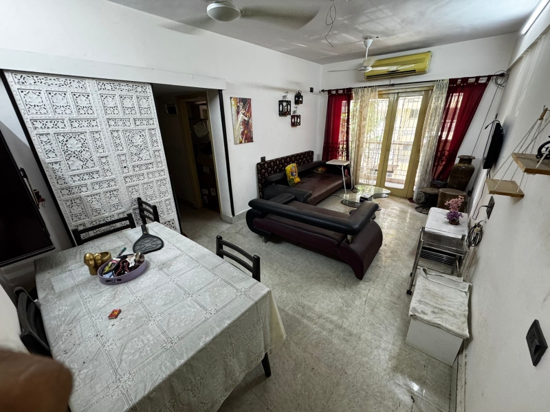 1 BHK 570 Sq.Ft. Apartment in Lok Shilp