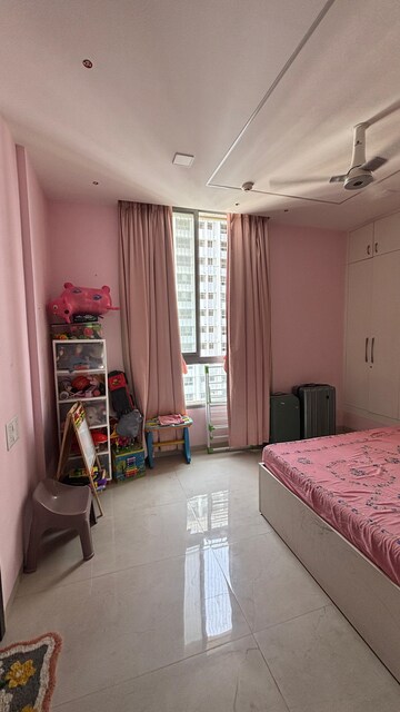 Bedroom in 2.5 BHK Apartment at Piramal Vaikunth, Balkum Pada – for Rent