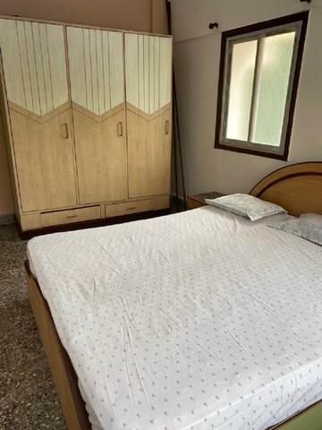 Bedroom in 3 BHK Apartment at Bandra West – for Rent