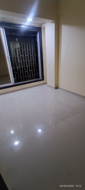 Room in 1 BHK Apartment at Nerul – for Sale