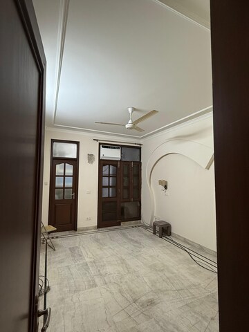 Room in 3 BHK Builder Floor at Boutique Residential Apartments C-220, Malviya Nagar – for Rent