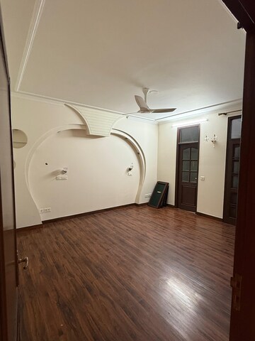 Room in 3 BHK Builder Floor at Boutique Residential Apartments C-220, Malviya Nagar – for Rent