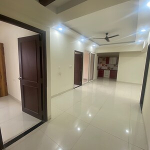 Room in 3 BHK Apartment at Nipania – for Sale