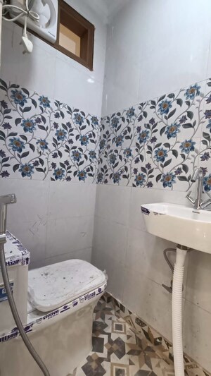 Master Bedroom in 2 BHK Builder Floor at Govindpuri – for Sale