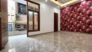 Room in 2 BHK Builder Floor at Govindpuri – for Sale