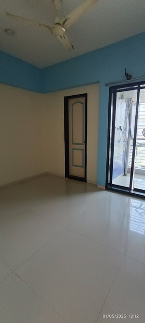 Room in 1 BHK Apartment at Nerul Sector 20 – for Sale