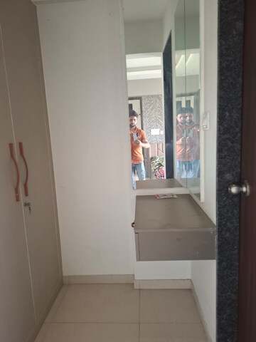 2 BHK Apartment For Rent in Cosmos Habitat, Majiwada