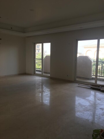 Room in 2 BHK Apartment at M3M Woodshire, Sector 107 – for Rent