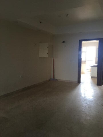 Room in 2 BHK Apartment at M3M Woodshire, Sector 107 – for Rent